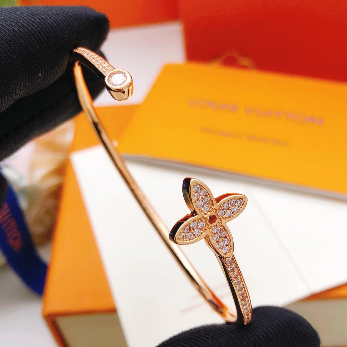 Martin Graham bangle in polished metal-tone – main product view