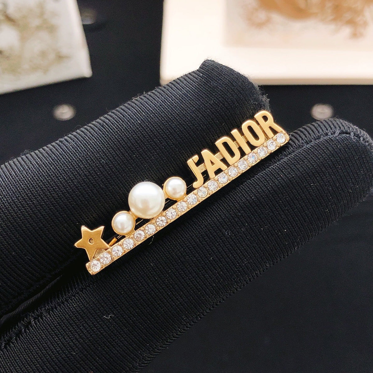 Martin Graham brooch in polished metal-tone – main product view