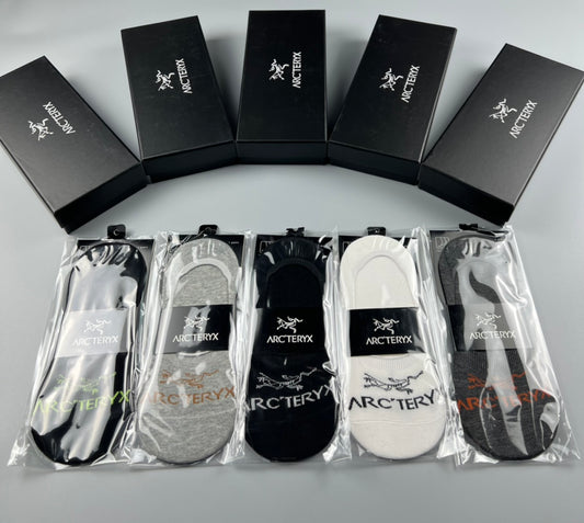 Arc'teryx Cotton Contrast Wordmarks And Outdoor-Inspired Graphics No-Show Socks - 5-Pair Set