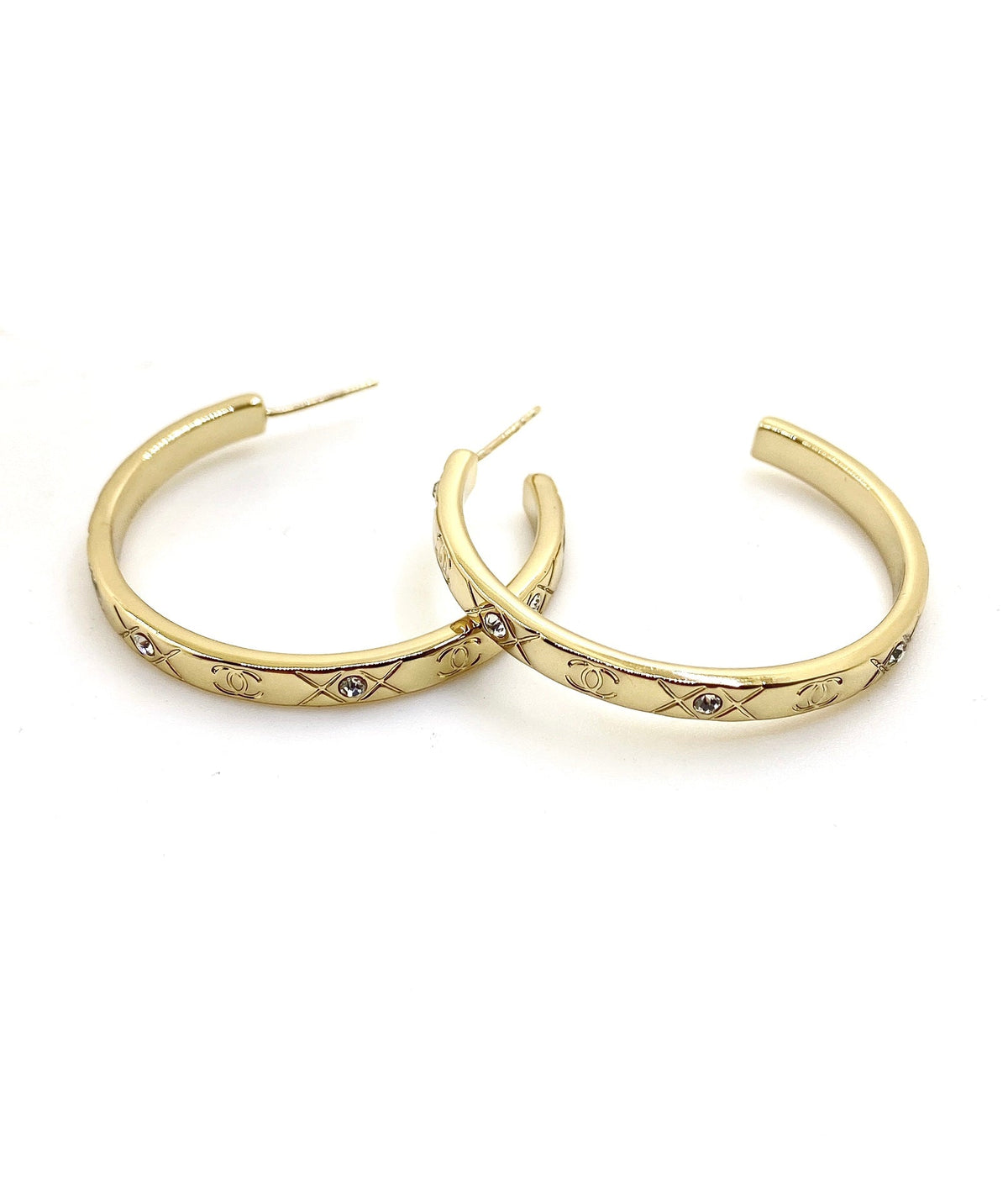 Martin Graham jewelry accessory in polished metal-tone – main product view