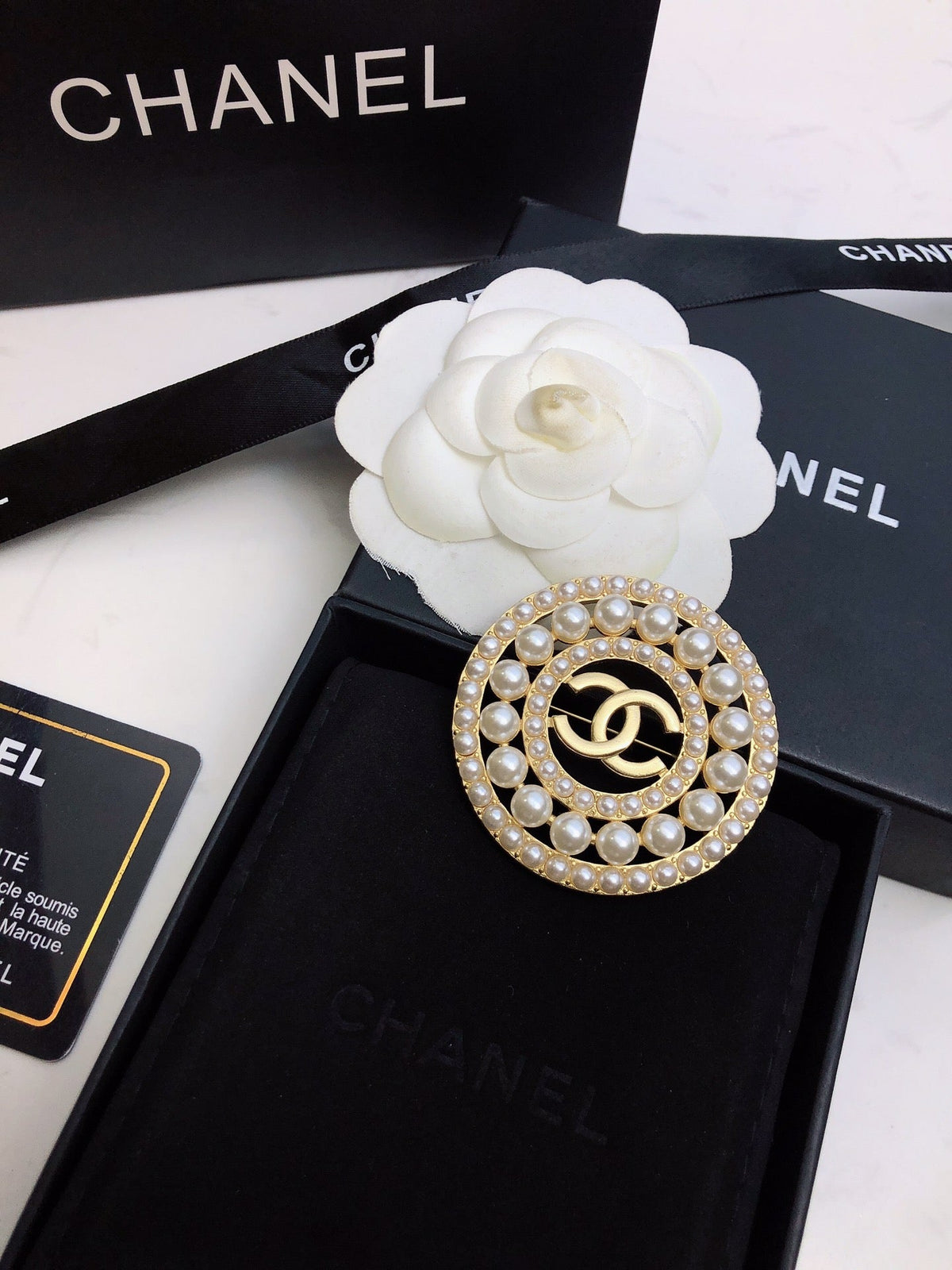 Martin Graham brooch in polished metal-tone – main product view