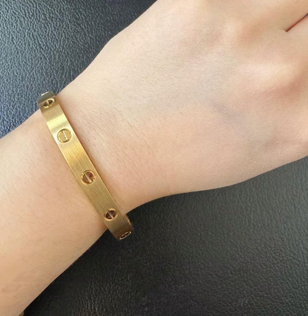 Martin Graham bracelet in polished metal-tone – main product view
