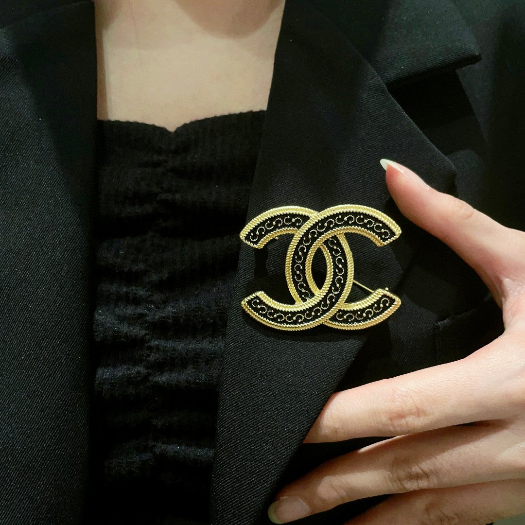 Martin Graham brooch in polished metal-tone – main product view