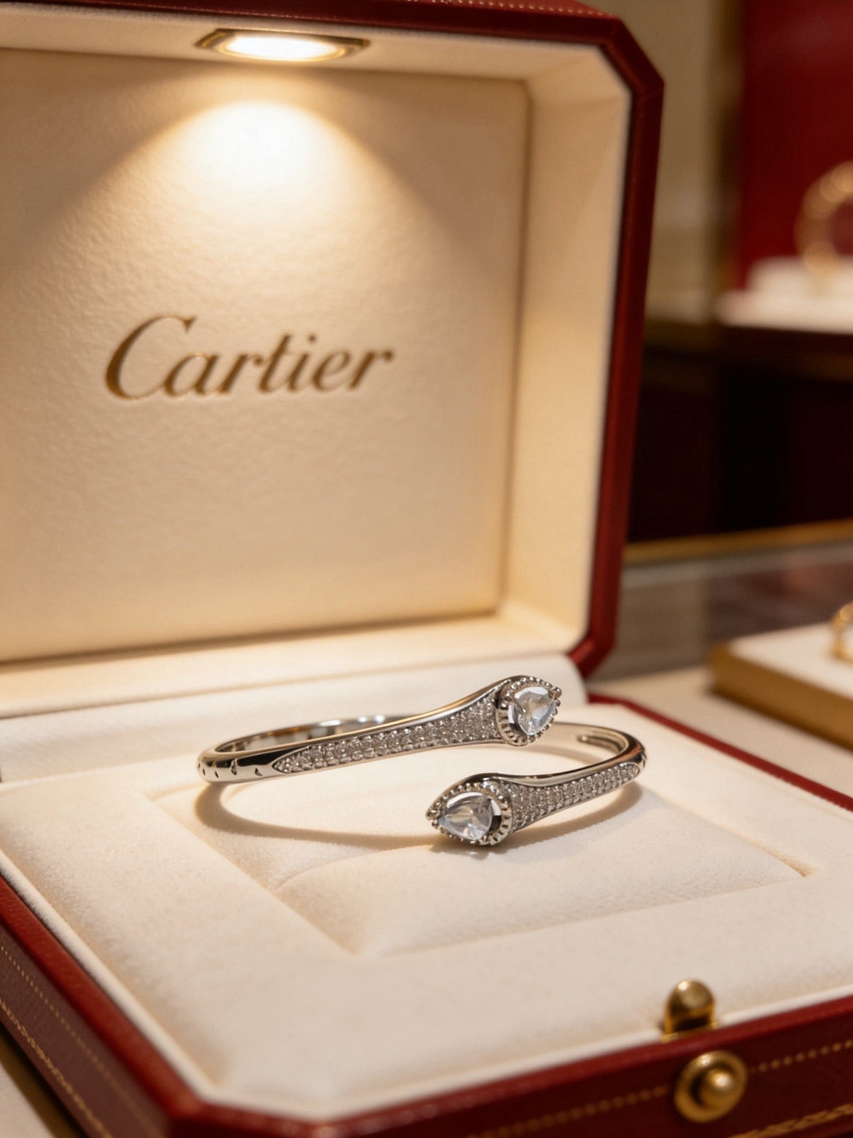 Martin Graham bracelet in polished metal-tone – main product view