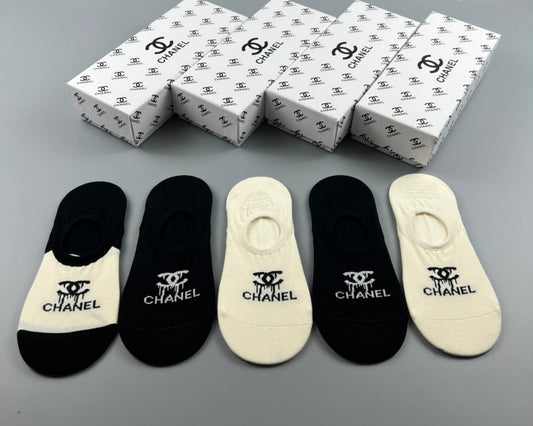 Chanel Cotton Visible Logo, Stripe Or Motif Details No-Show Socks - 5-Pair Set