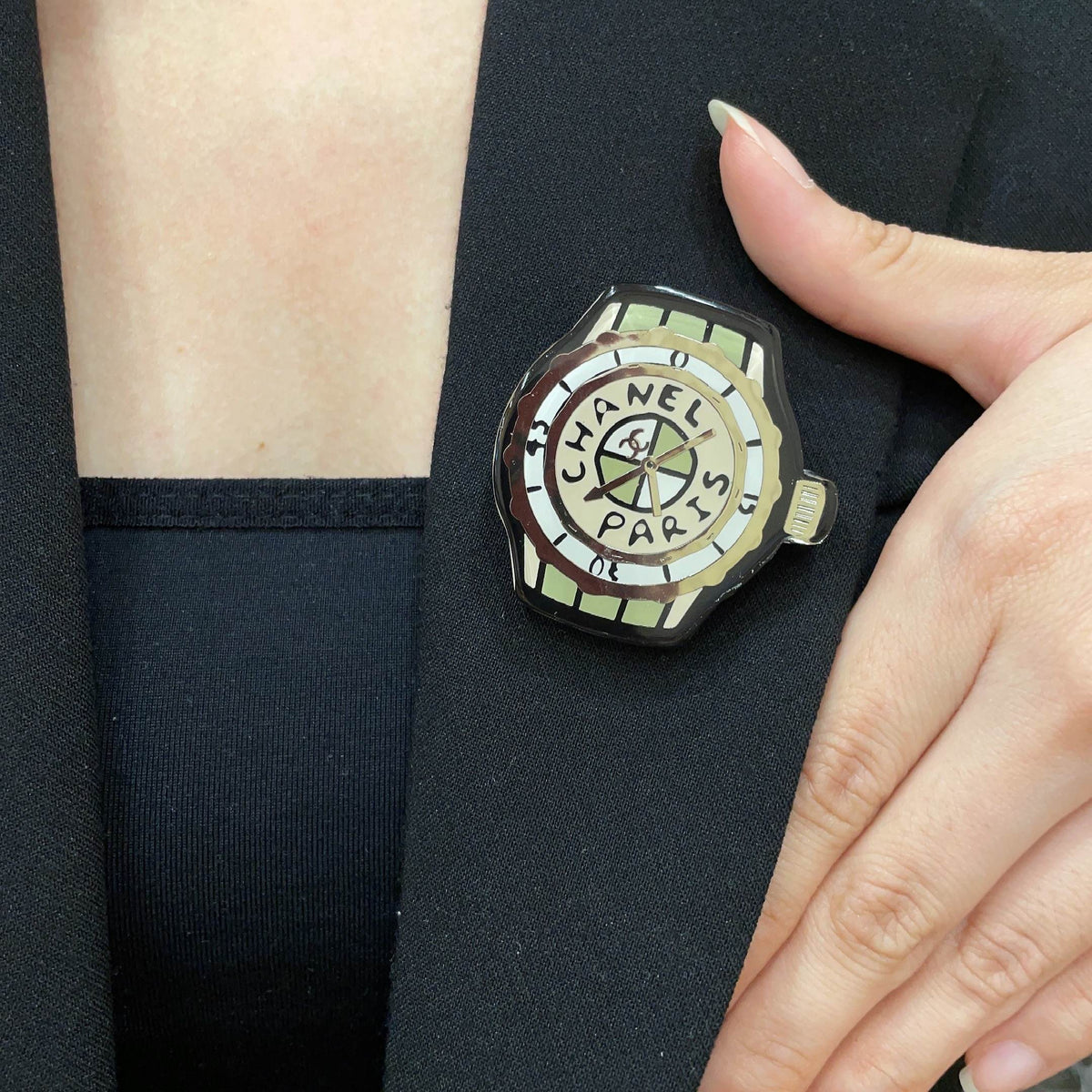 Martin Graham brooch in polished metal-tone – main product view