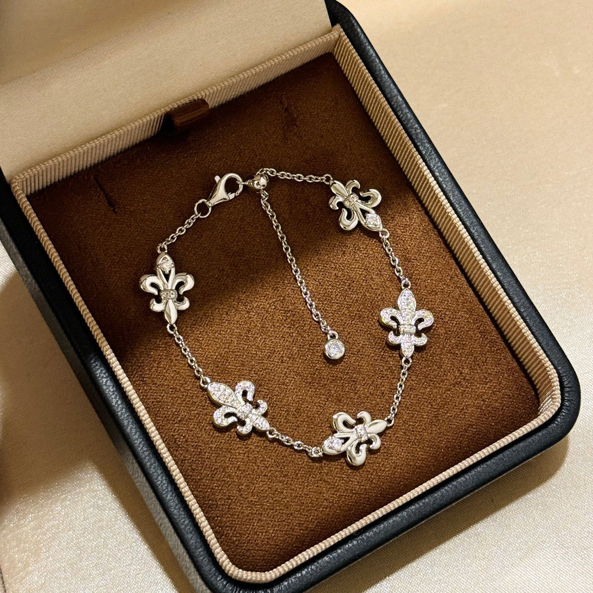 Martin Graham bracelet in polished metal-tone – main product view