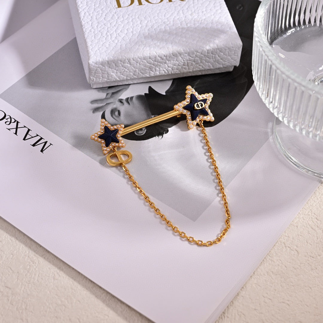 Martin Graham brooch in polished metal-tone – main product view