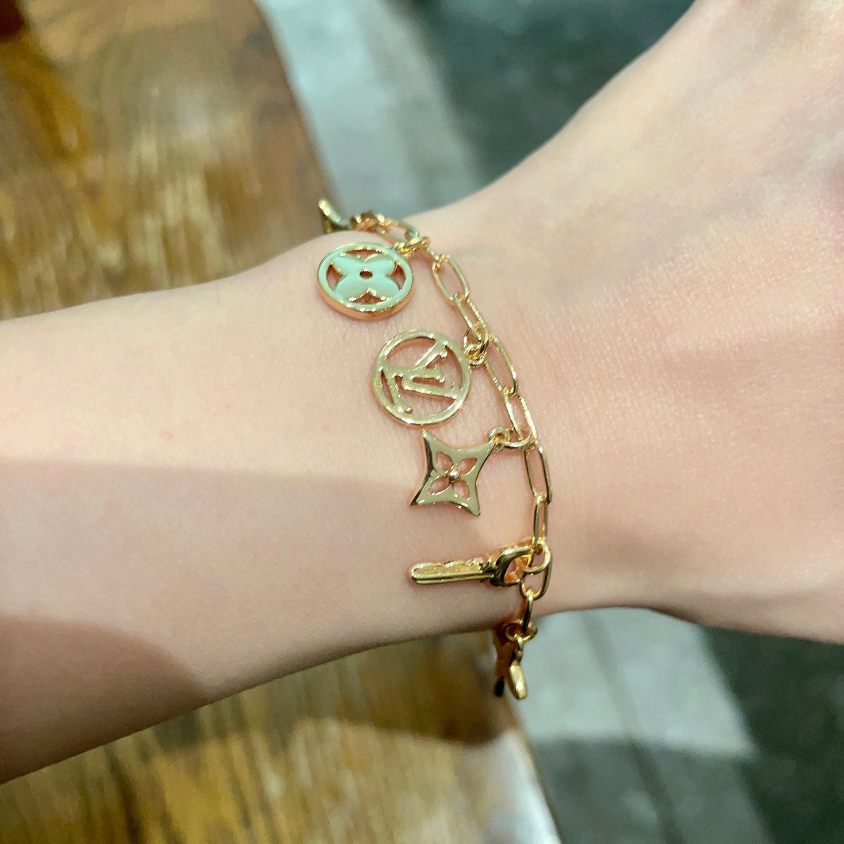 Martin Graham bracelet in polished metal-tone – main product view