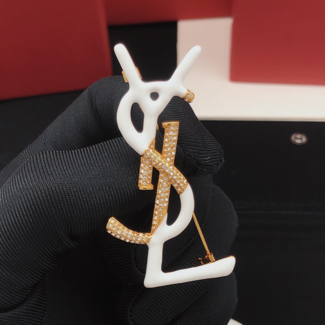 Martin Graham brooch in polished metal-tone – main product view