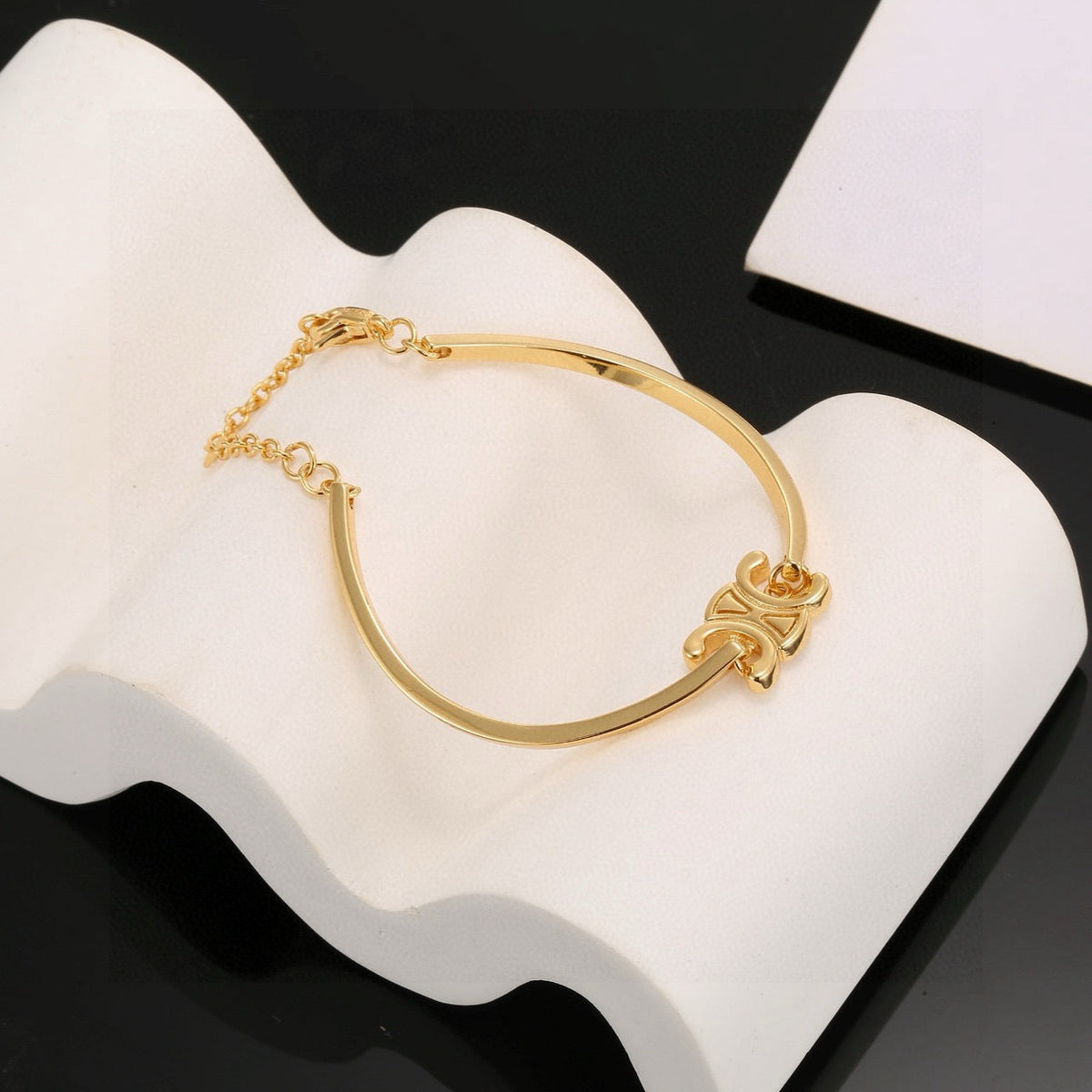 Martin Graham bracelet in polished metal-tone – main product view