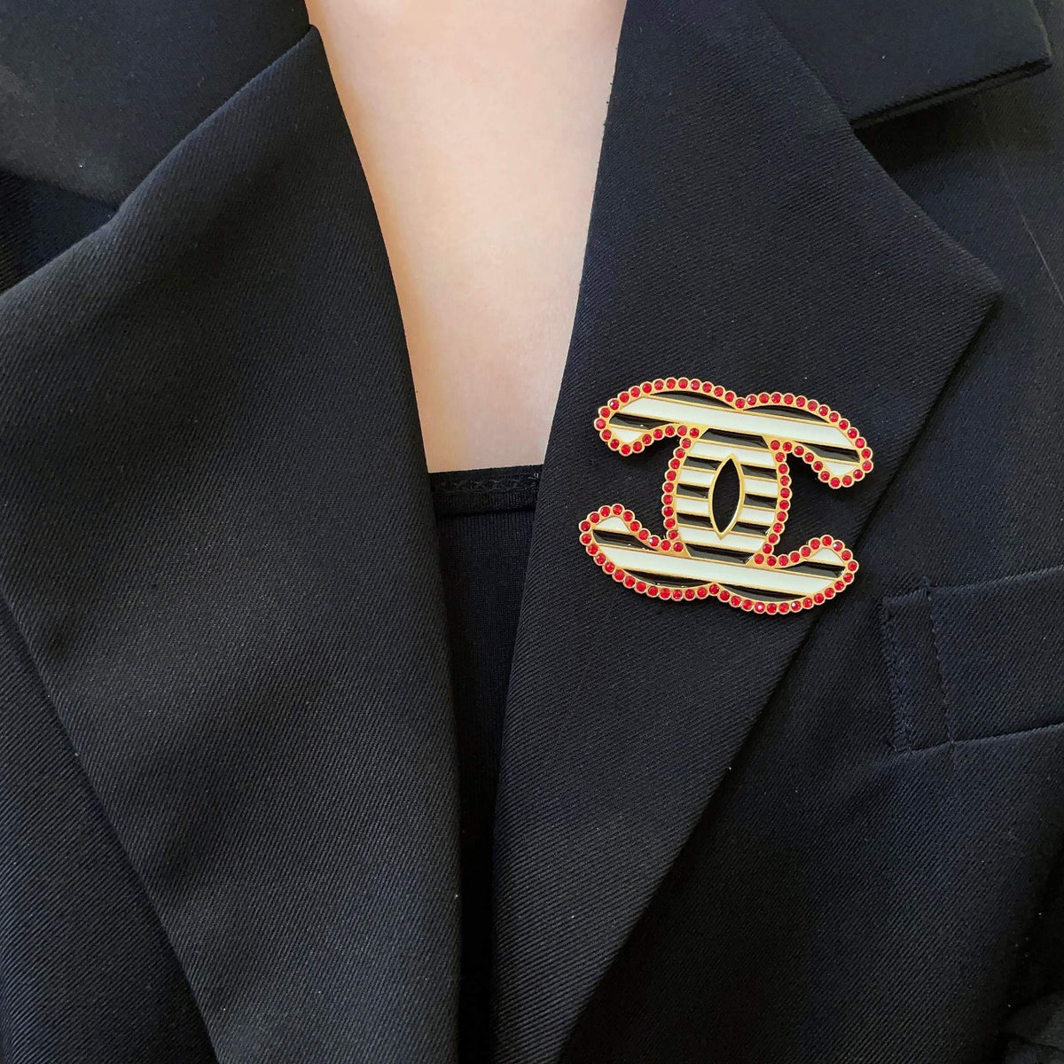 Martin Graham brooch in polished metal-tone – main product view