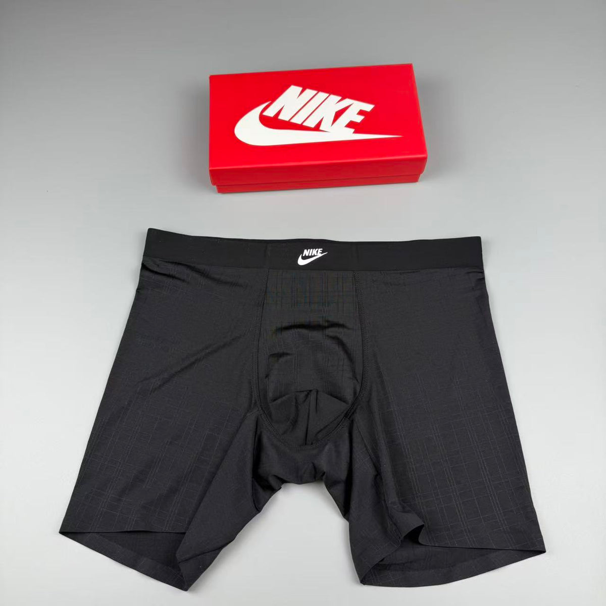 Nike Solid Panels And Visible Emblem Details Men's Boxer Briefs - 3-Piece Box