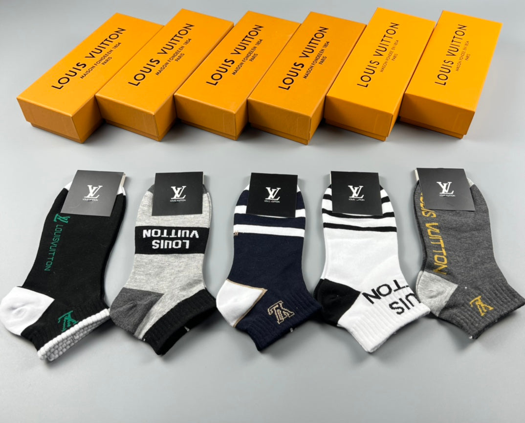 Louis Vuitton Assorted Initial And Star Motifs Ankle Socks - 5-Pair Set