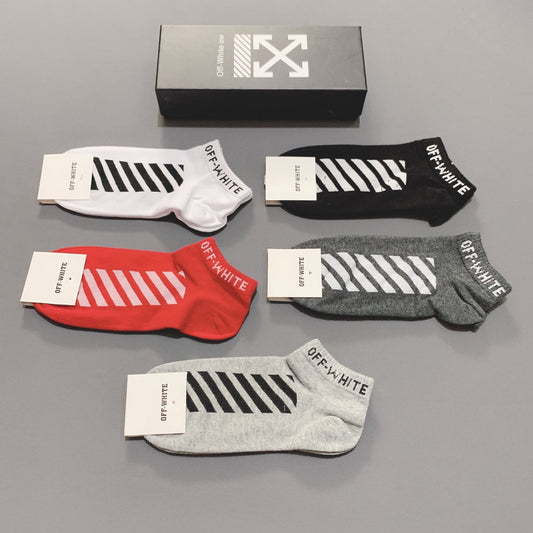 Off-White Cotton Diagonal Graphic Details Ankle Socks
