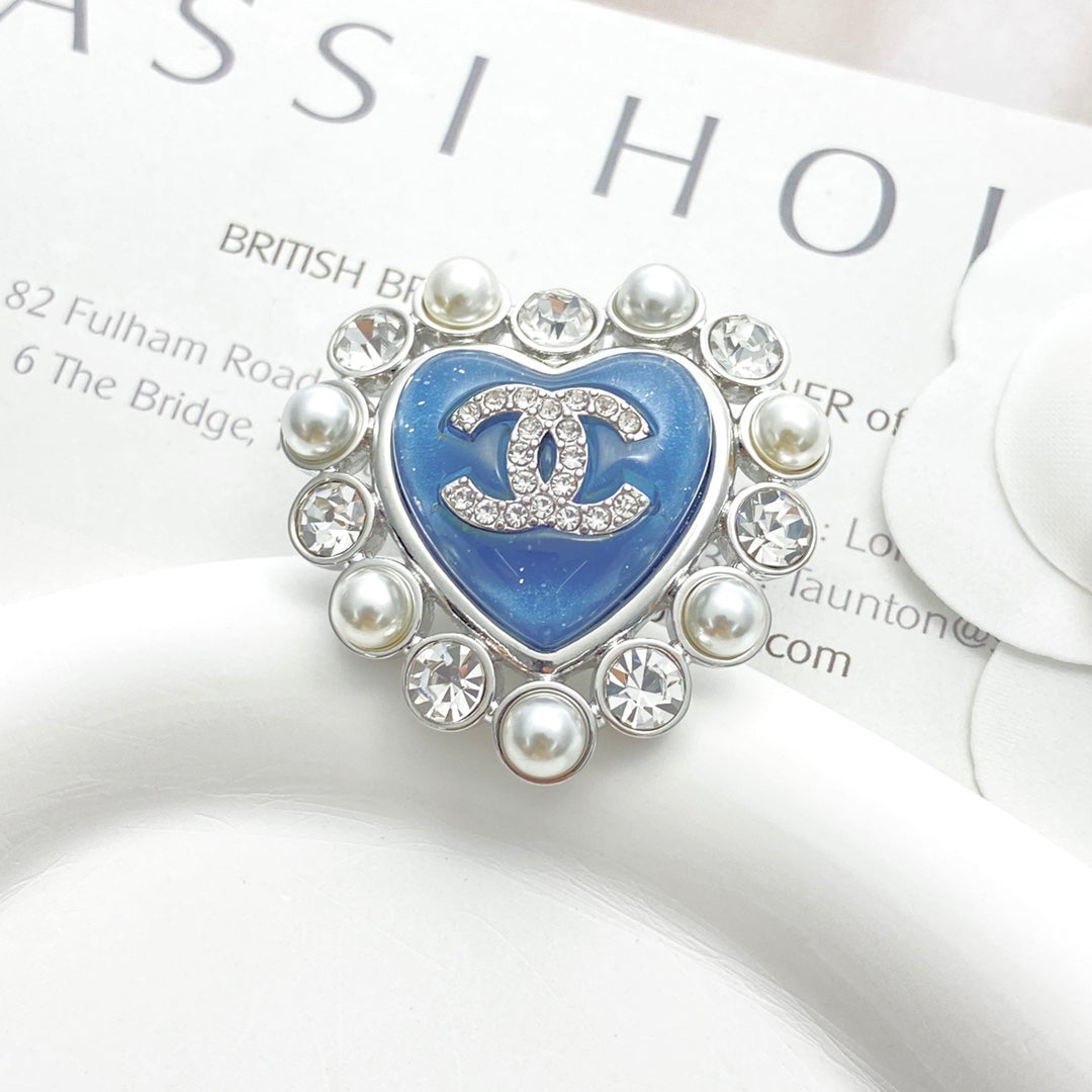 Martin Graham brooch in polished metal-tone – main product view