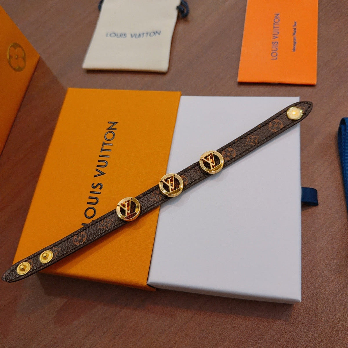 Martin Graham bracelet in polished metal-tone – main product view