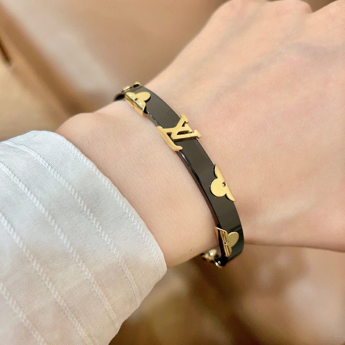 Martin Graham bangle in polished metal-tone – main product view