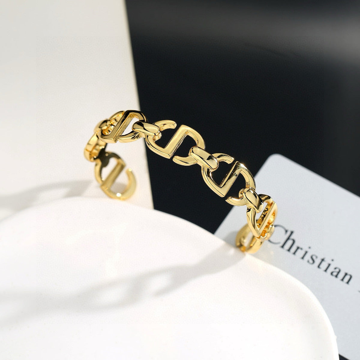 Martin Graham bracelet in polished metal-tone – front view