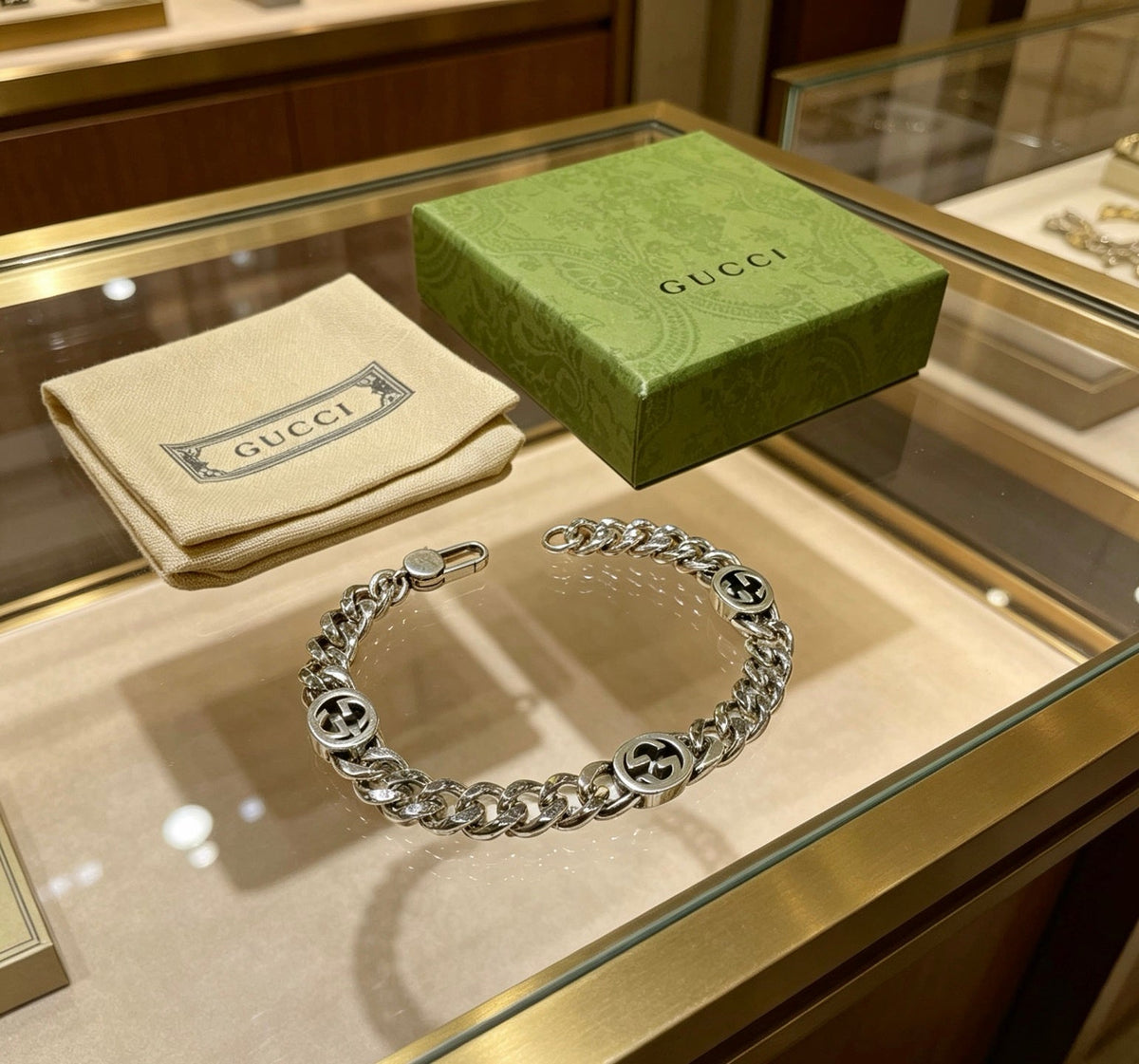 Martin Graham bracelet in polished metal-tone – front product view
