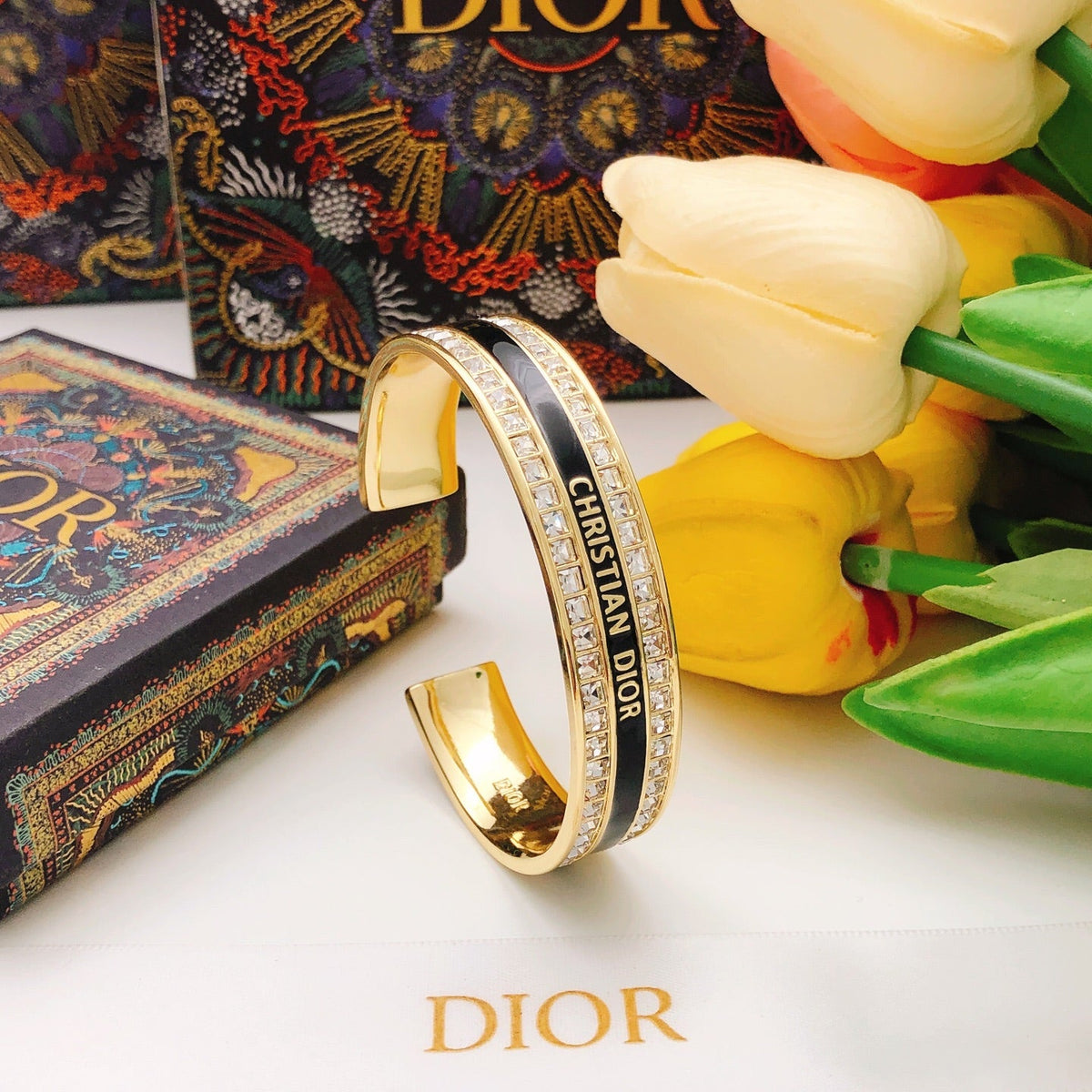 Martin Graham bracelet in polished metal-tone – front view