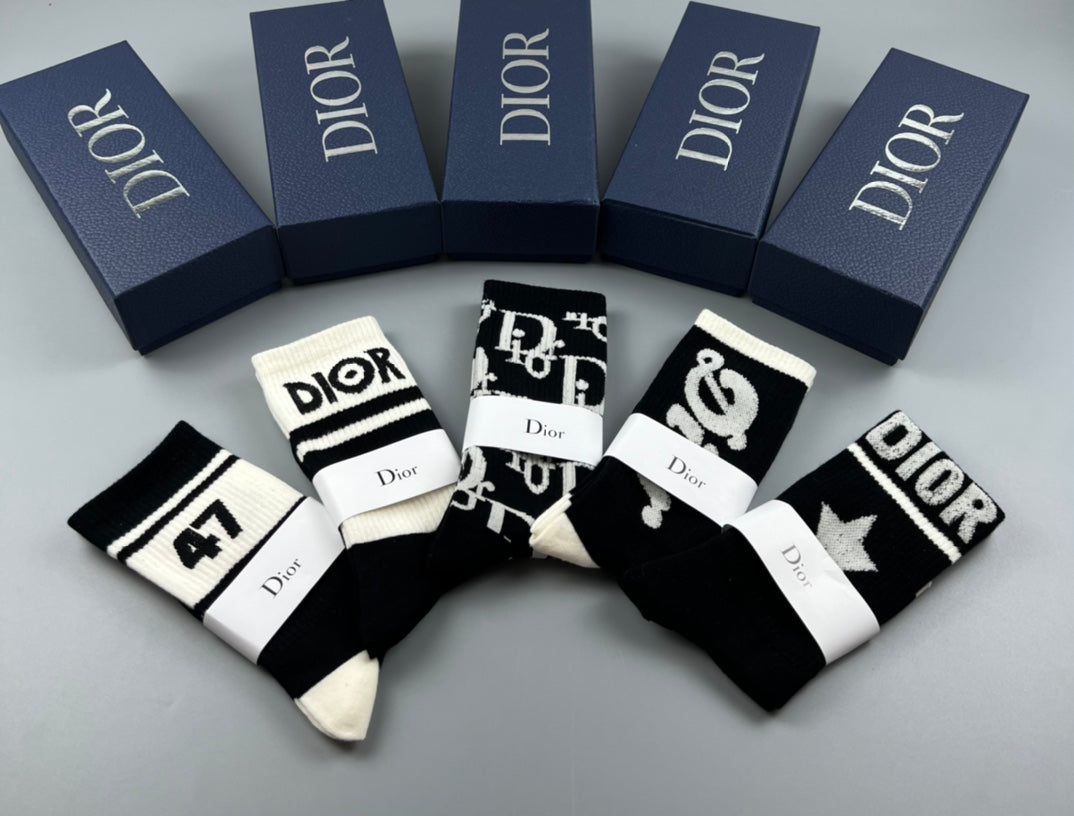 Dior Graphic Apparel - 5-Piece Box