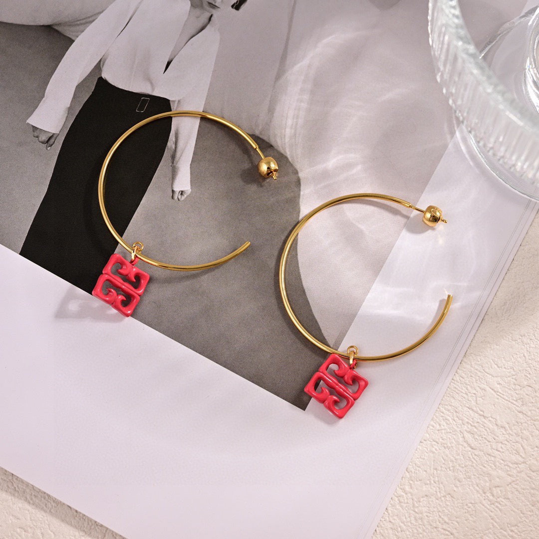 Martin Graham earrings in polished metal-tone – side detail