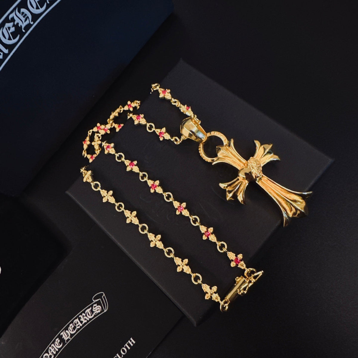 Martin Graham pendant necklace in polished metal-tone – front product view