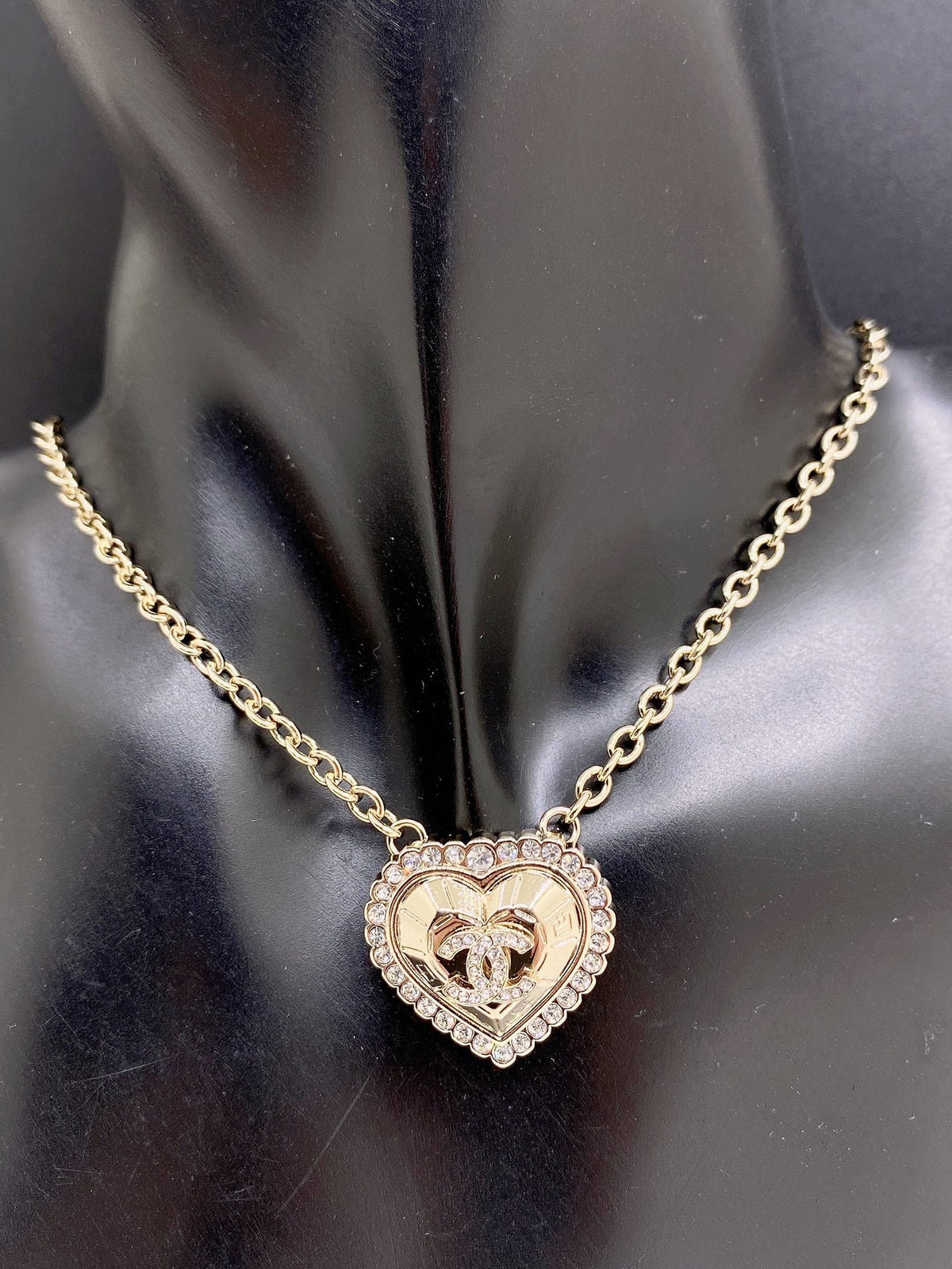Heart Pendant Necklace in Gold-Tone – Heart Detail – Design 006 front product view