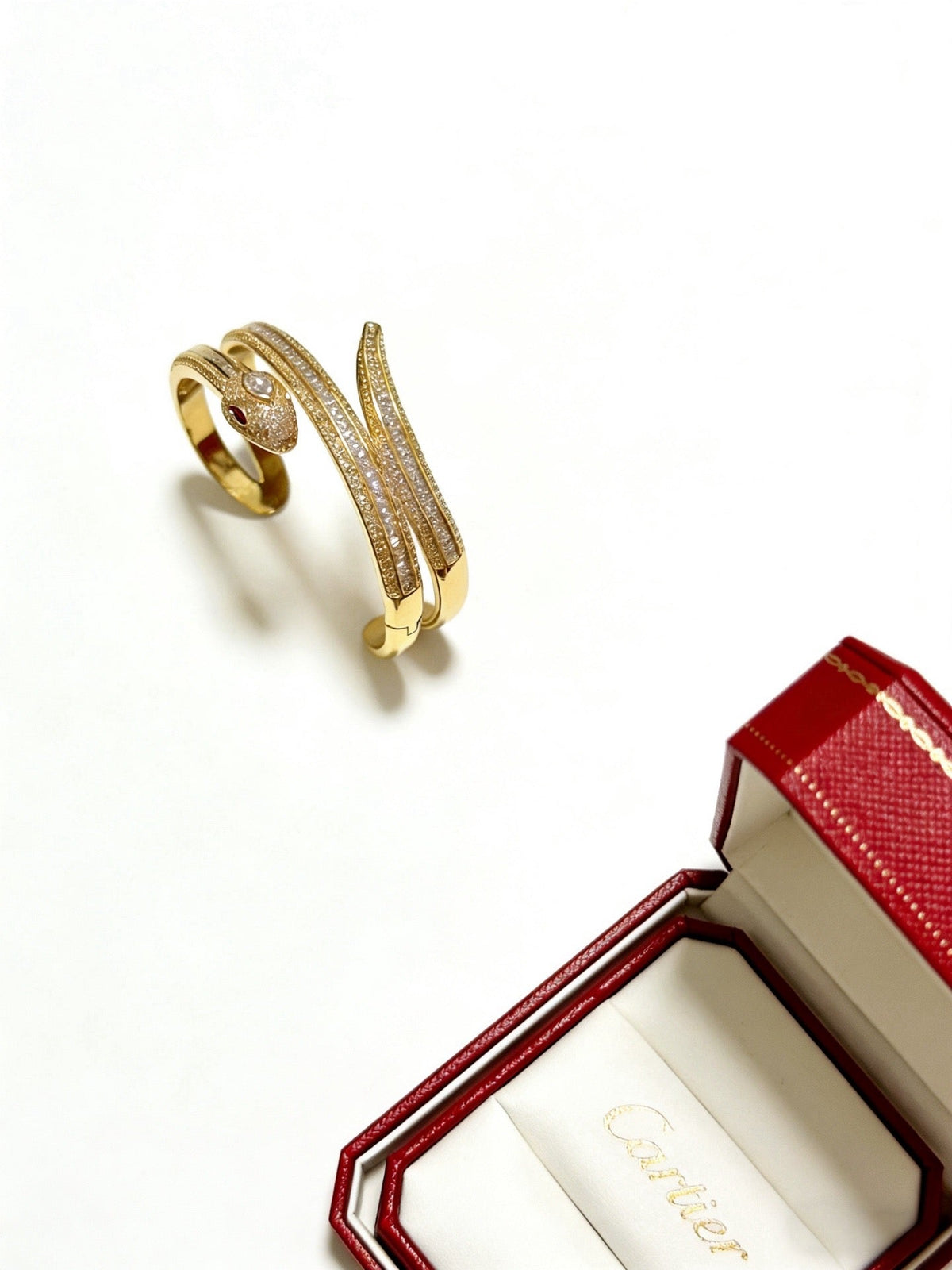 Martin Graham bracelet in polished metal-tone – front view