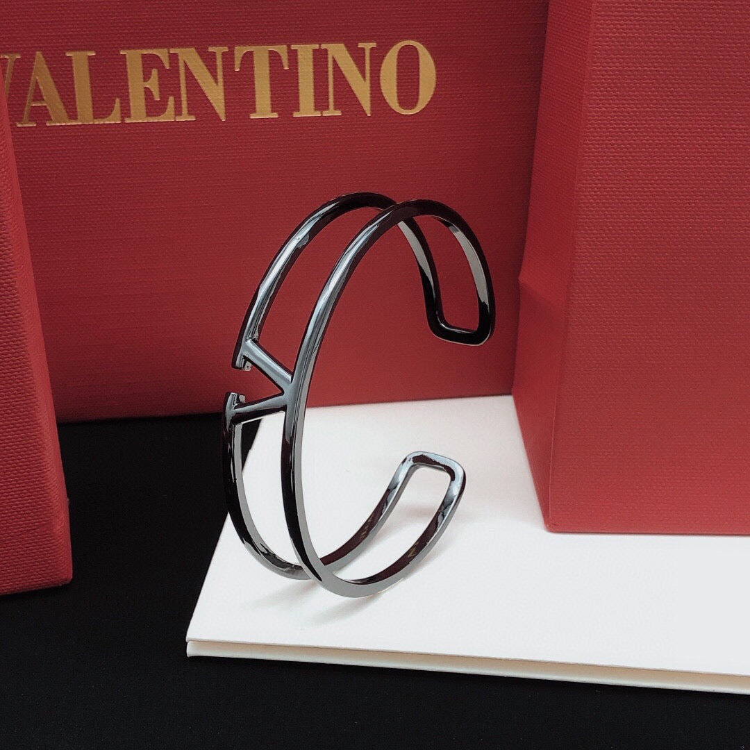 Martin Graham cuff bracelet in polished metal-tone – front view