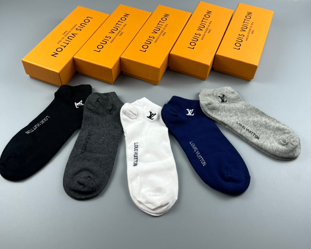 Louis Vuitton Small Initial Details Ankle Socks
