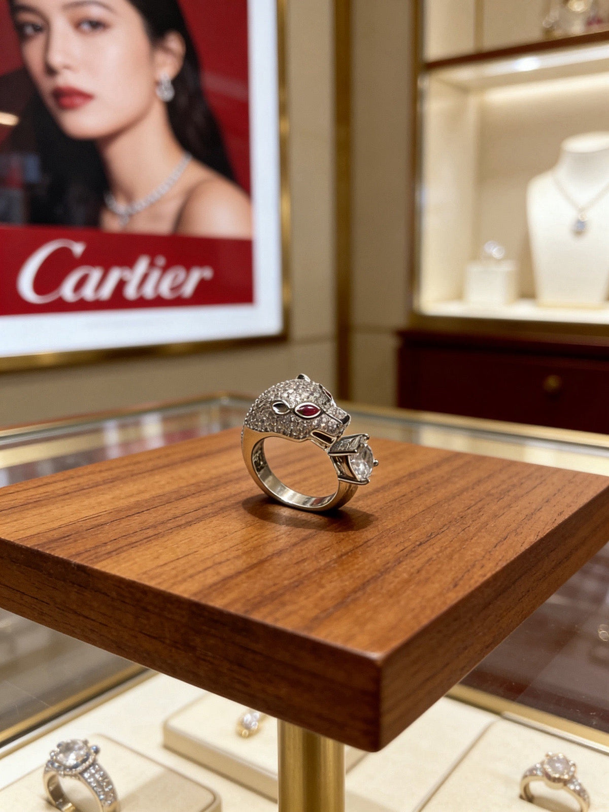 Martin Graham ring in polished metal-tone – front view