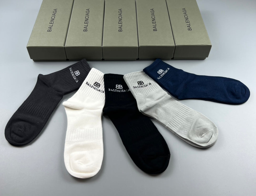 Balenciaga Graphic Letter Details Mid-Calf Socks - 5-Pair Set