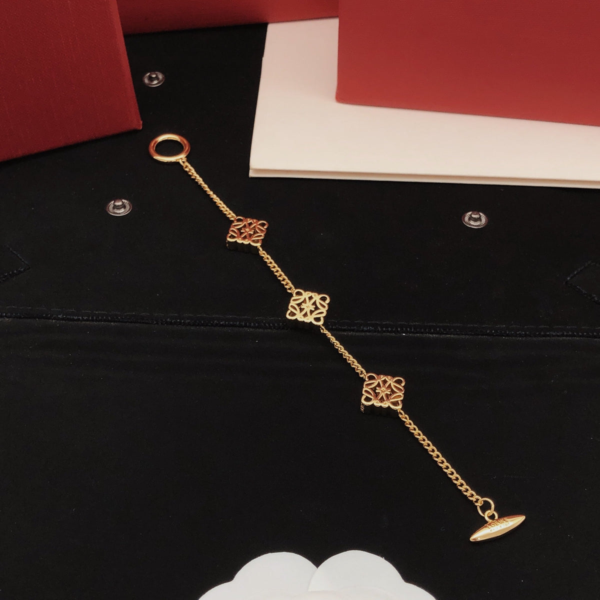 Martin Graham bracelet in polished metal-tone – front view