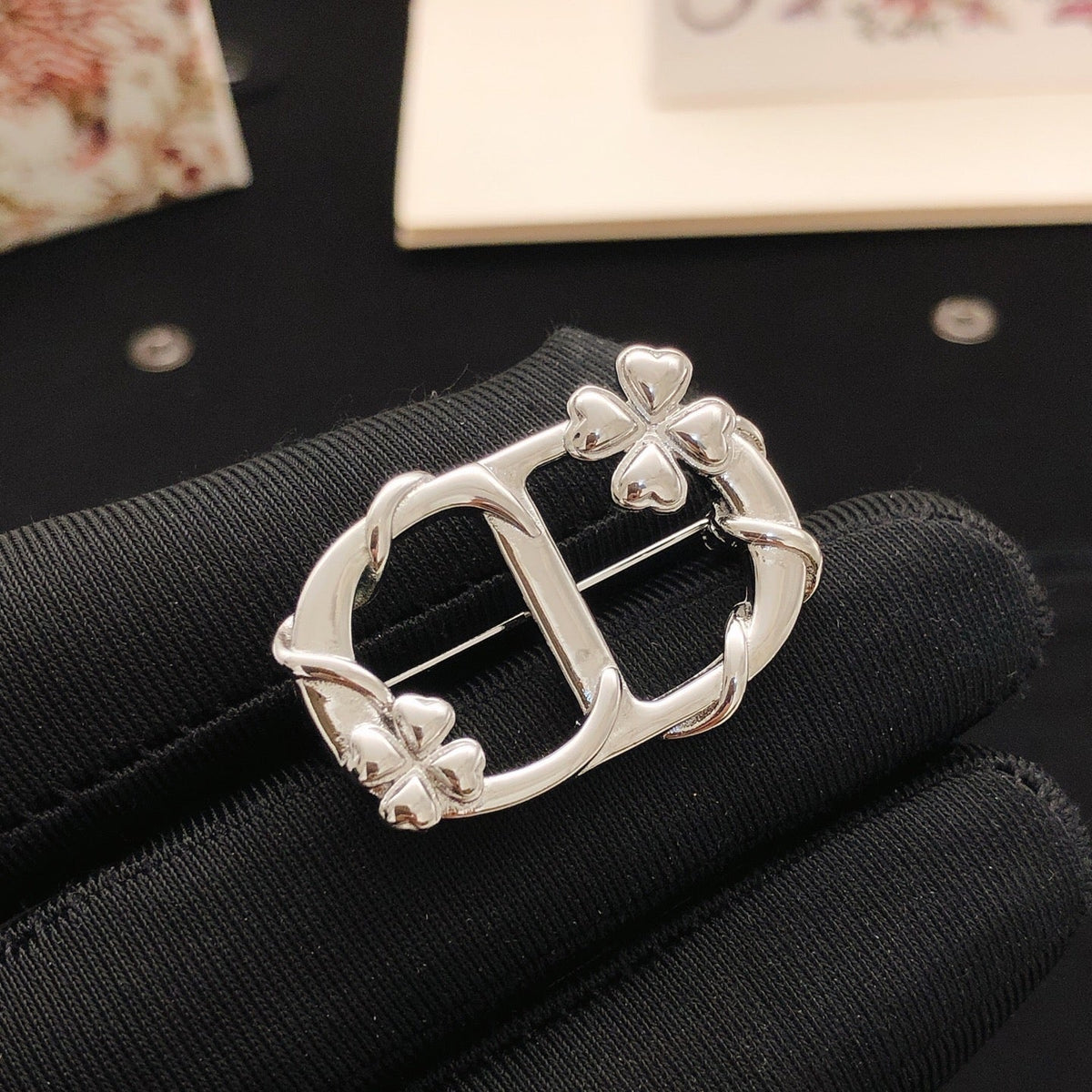 Martin Graham brooch in polished metal-tone – front view