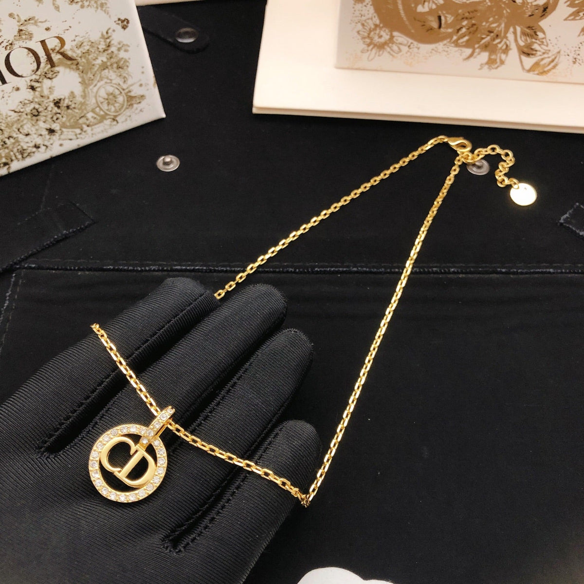 Martin Graham pendant necklace in polished metal-tone – detail view