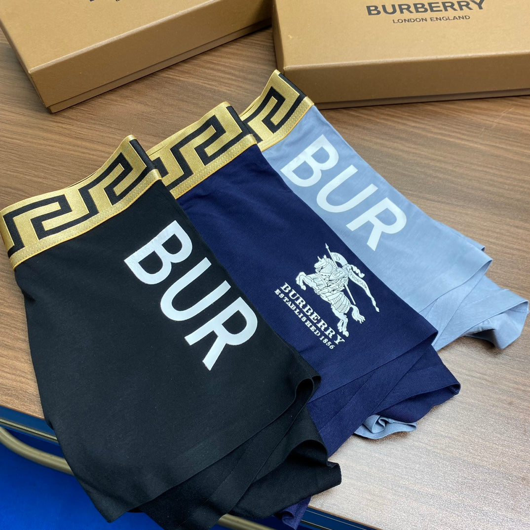 Burberry Bold Lettering Men's Trunk Underwear - 3-Piece Box