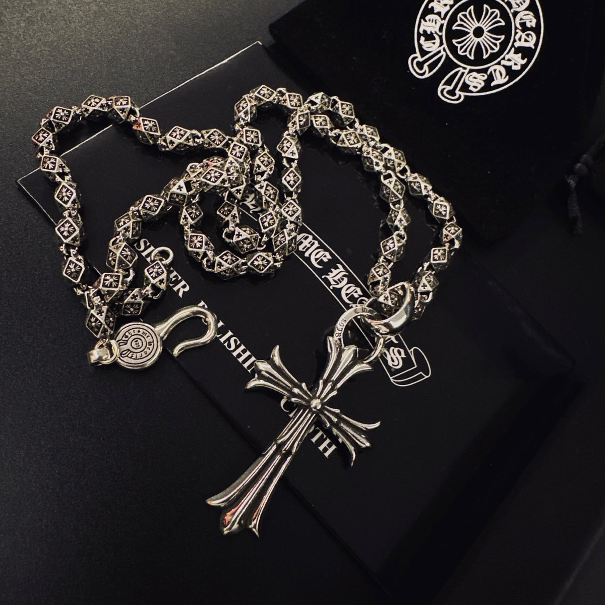 Martin Graham pendant necklace in polished metal-tone – detail view