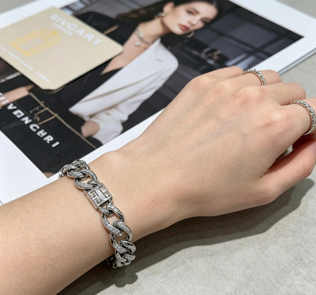 Martin Graham bracelet in polished metal-tone – detail view