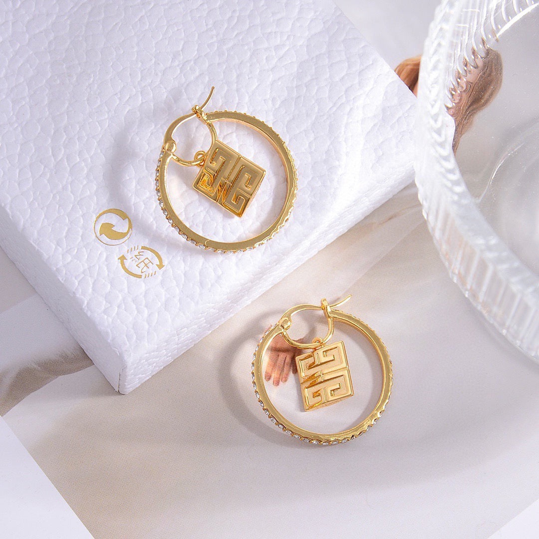 Martin Graham jewelry set in polished metal-tone – detail view