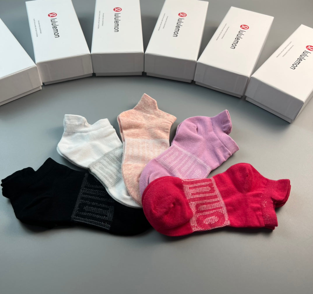 Lululemon Cotton Circular Emblems Ankle Socks