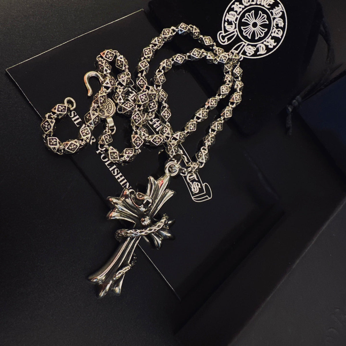 Martin Graham pendant necklace in polished metal-tone – detail view