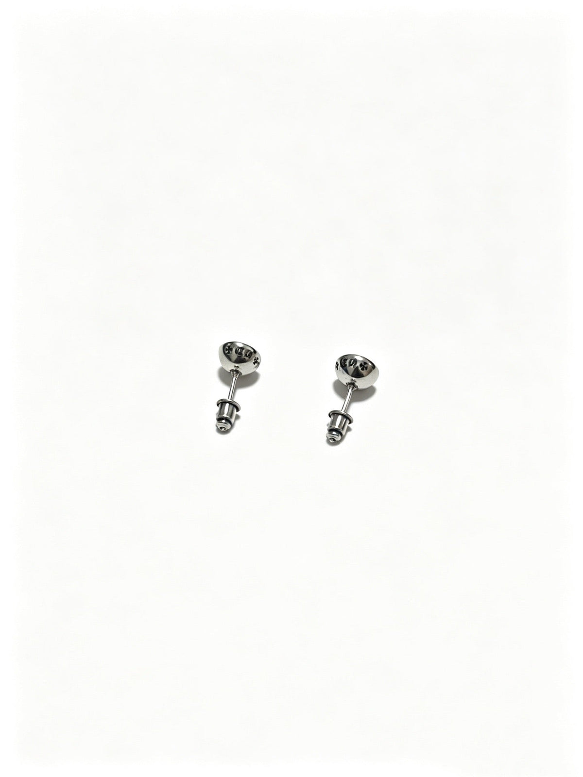 Martin Graham earrings in polished metal-tone – detail view
