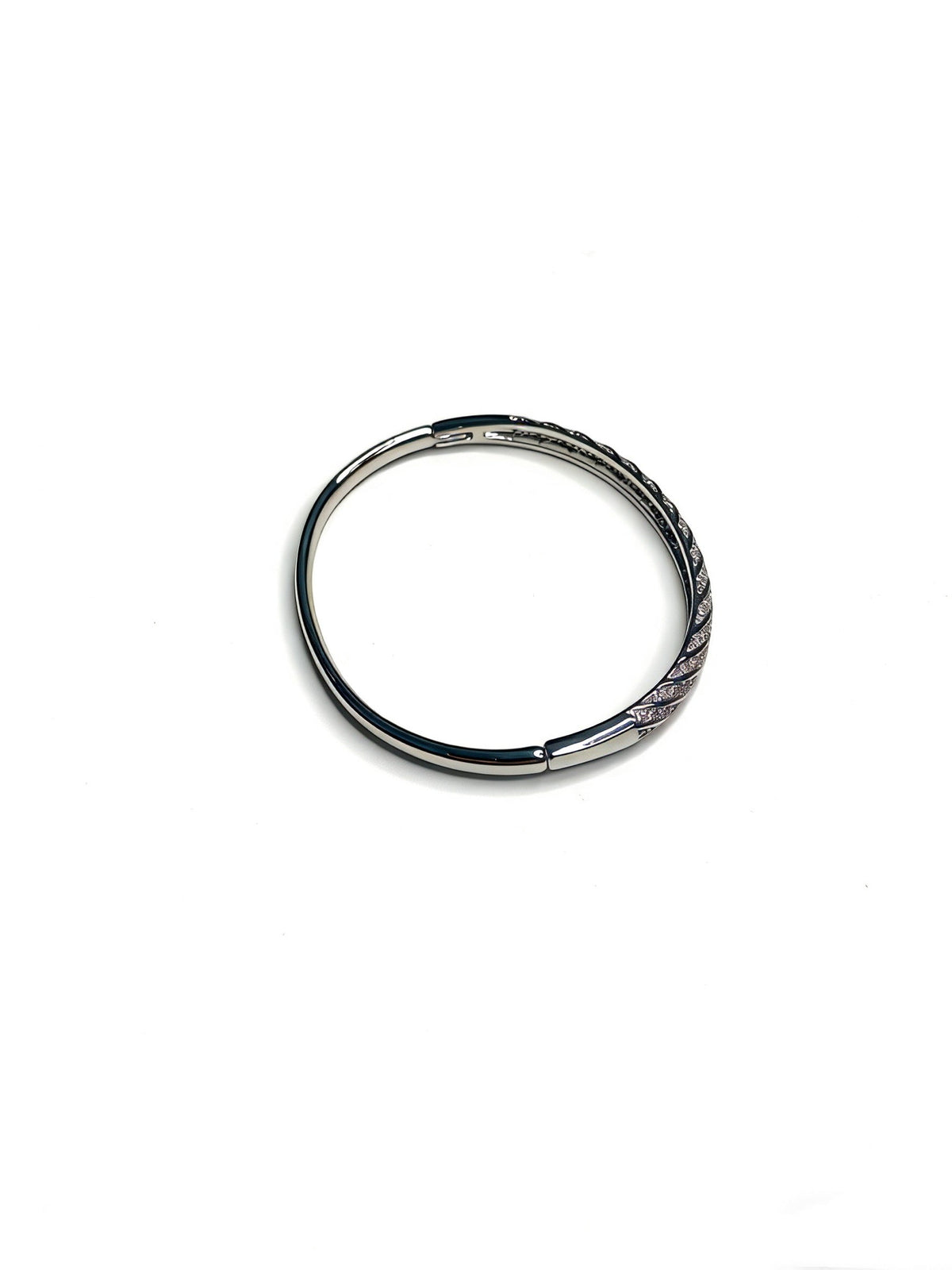 Martin Graham bracelet in polished metal-tone – detail view