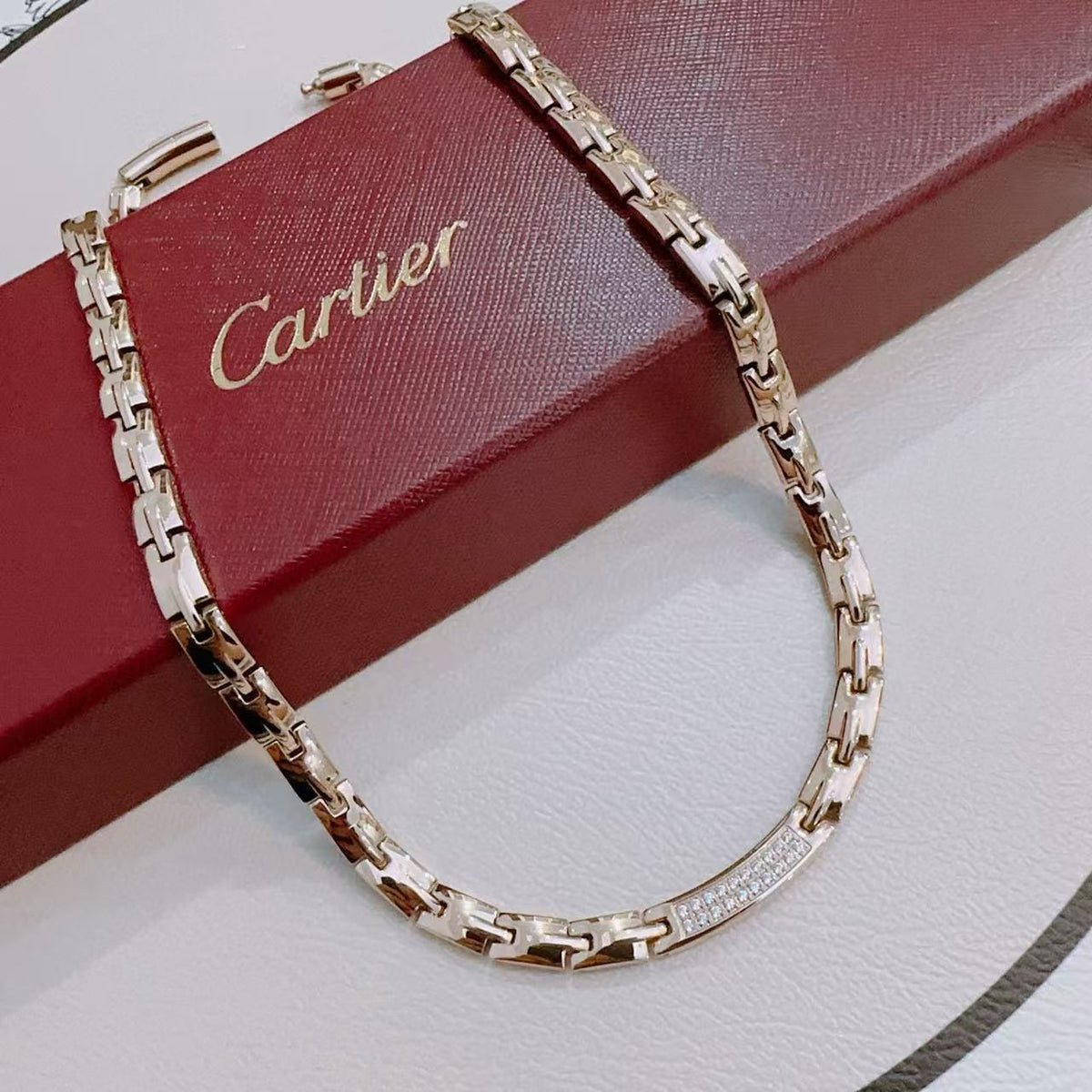 Martin Graham pendant necklace in polished metal-tone – detail view