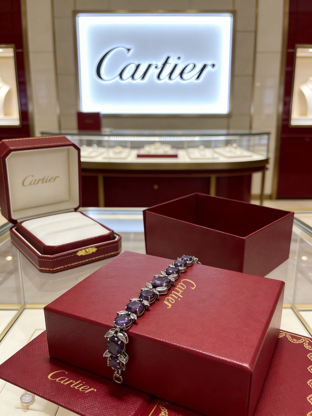 Martin Graham bracelet in polished metal-tone – detail view