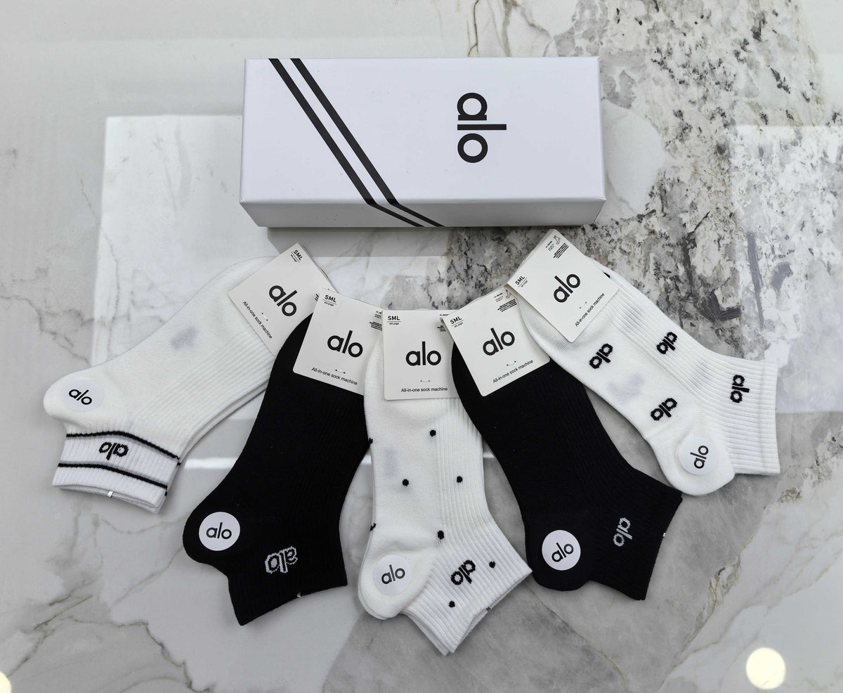 Alo Mixed Neutral Logo Detail No-Show Socks - 5-Pair Set