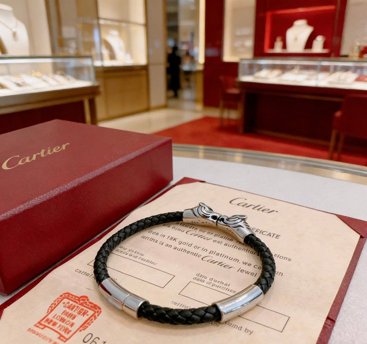 Martin Graham bracelet in polished metal-tone – detail view