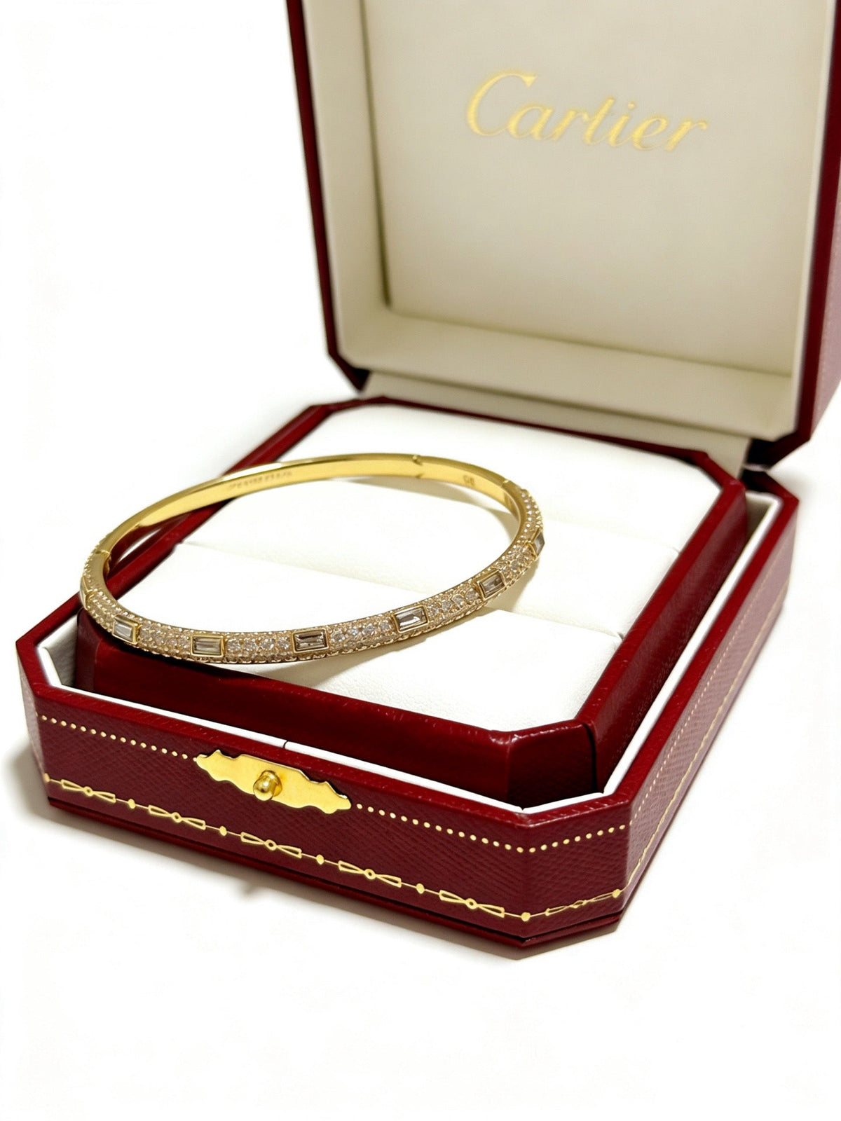 Martin Graham bracelet in polished metal-tone – detail view